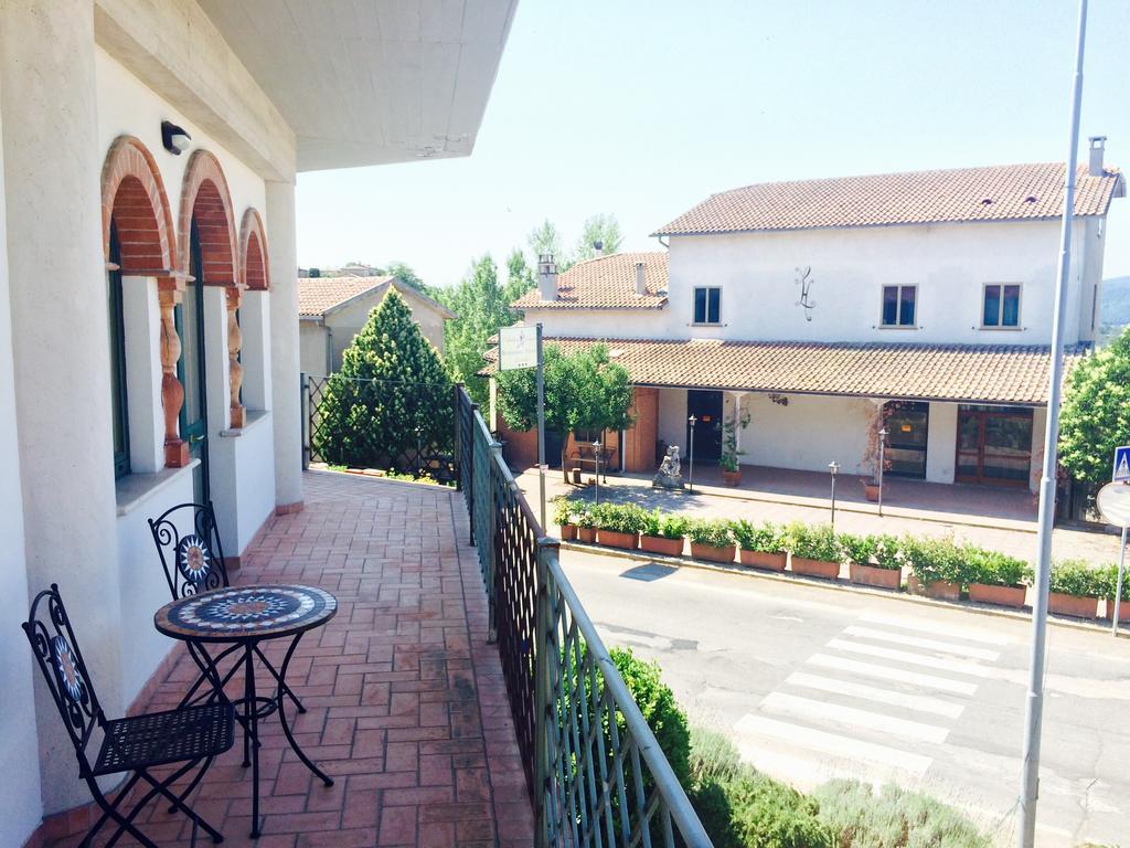 La Lanterna Bed and Breakfast Avigliano Umbro Exteriör bild