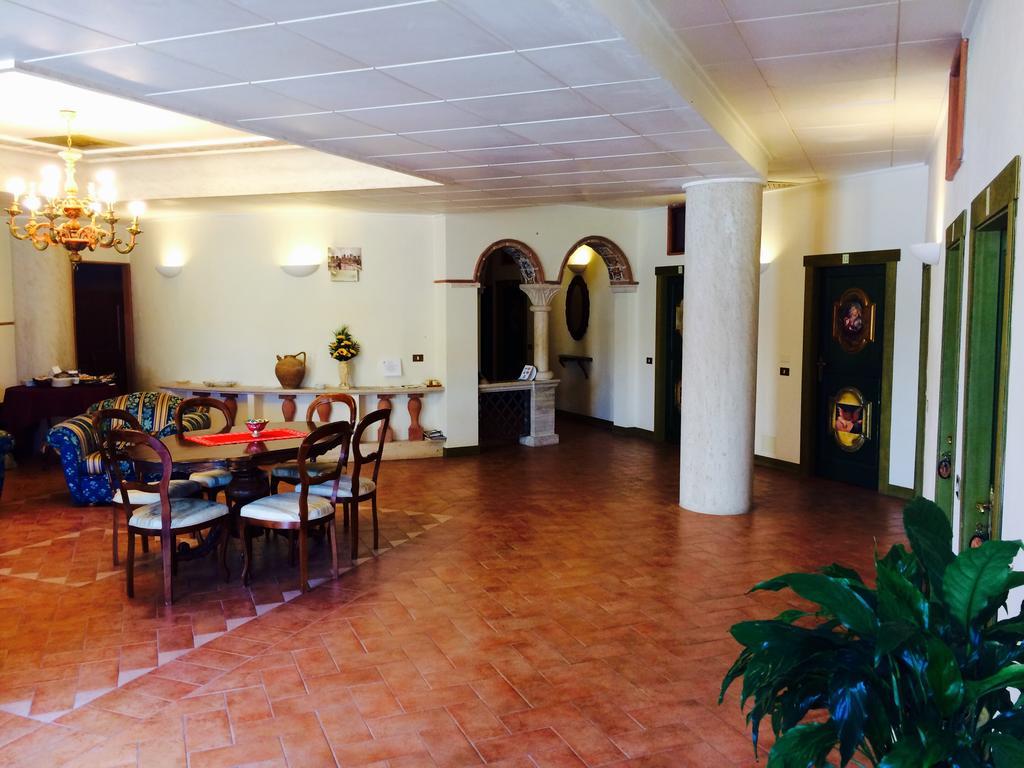 La Lanterna Bed and Breakfast Avigliano Umbro Exteriör bild