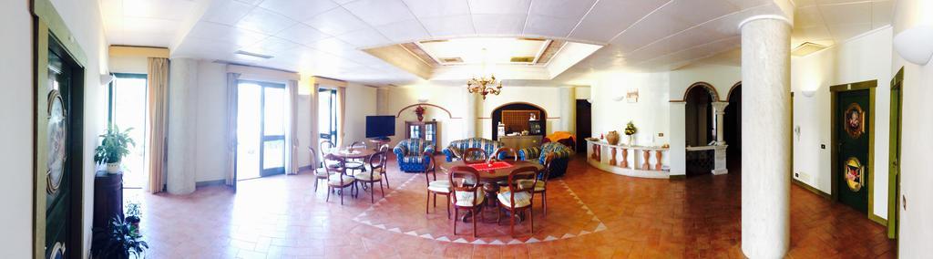 La Lanterna Bed and Breakfast Avigliano Umbro Exteriör bild